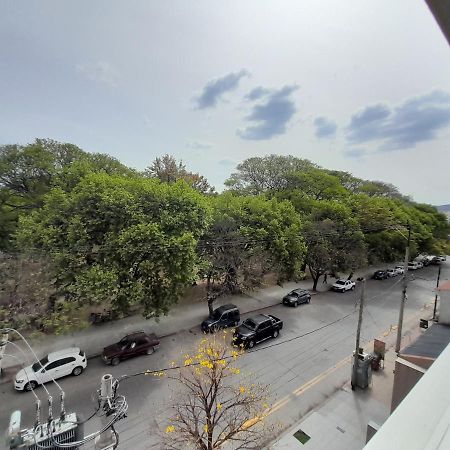 Departamento Centrico Plaza Alvarado Con Cochera Salta Kültér fotó