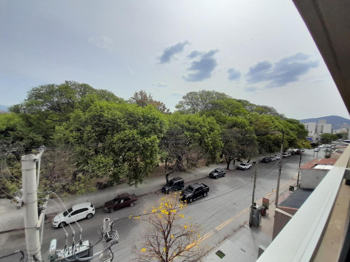 Departamento Centrico Plaza Alvarado Con Cochera Salta Kültér fotó